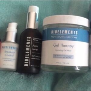 Bioelements skincare bundle
